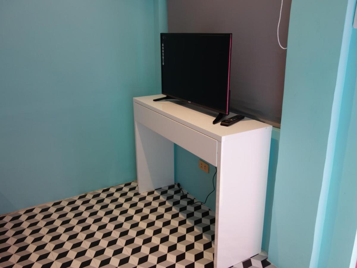 Way Shack Hostel Ослоб Экстерьер фото